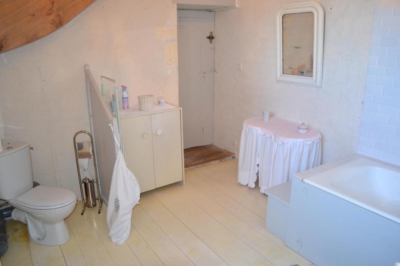 Bed and Breakfast Le Petit Logis Rouillac  Экстерьер фото